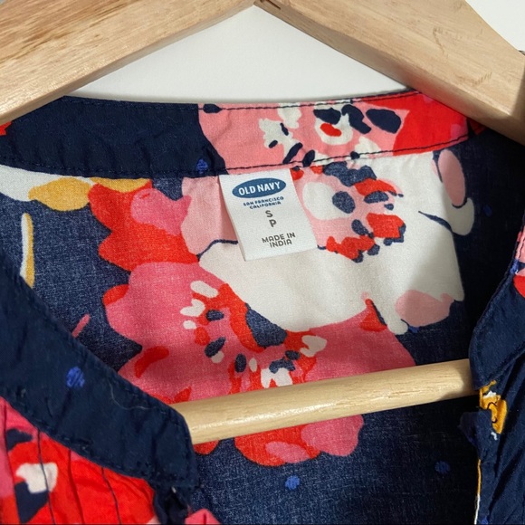Old Navy Floral Swing Dress - Picture 3 of 6